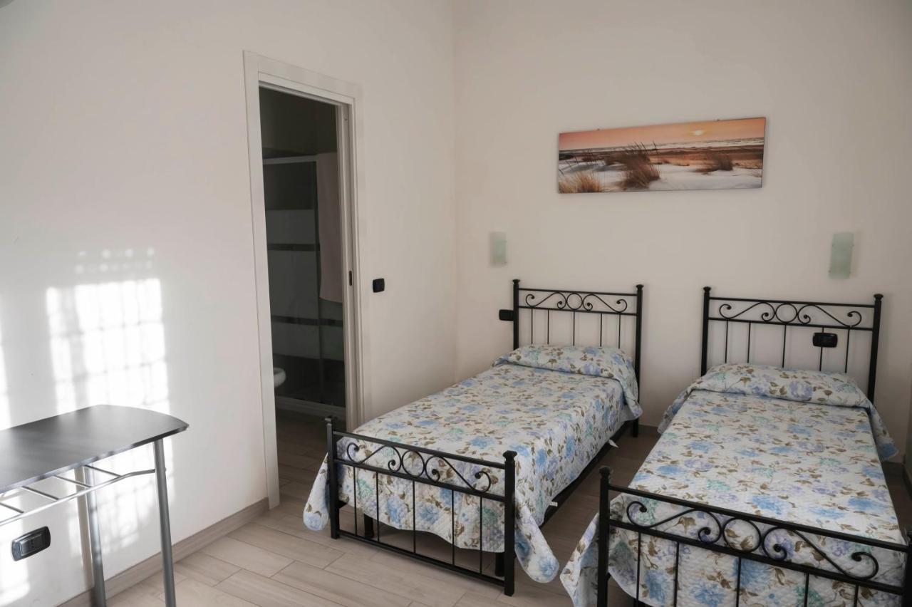 Il Giardino Dell'Eden Bed & Breakfast Acilia Luaran gambar