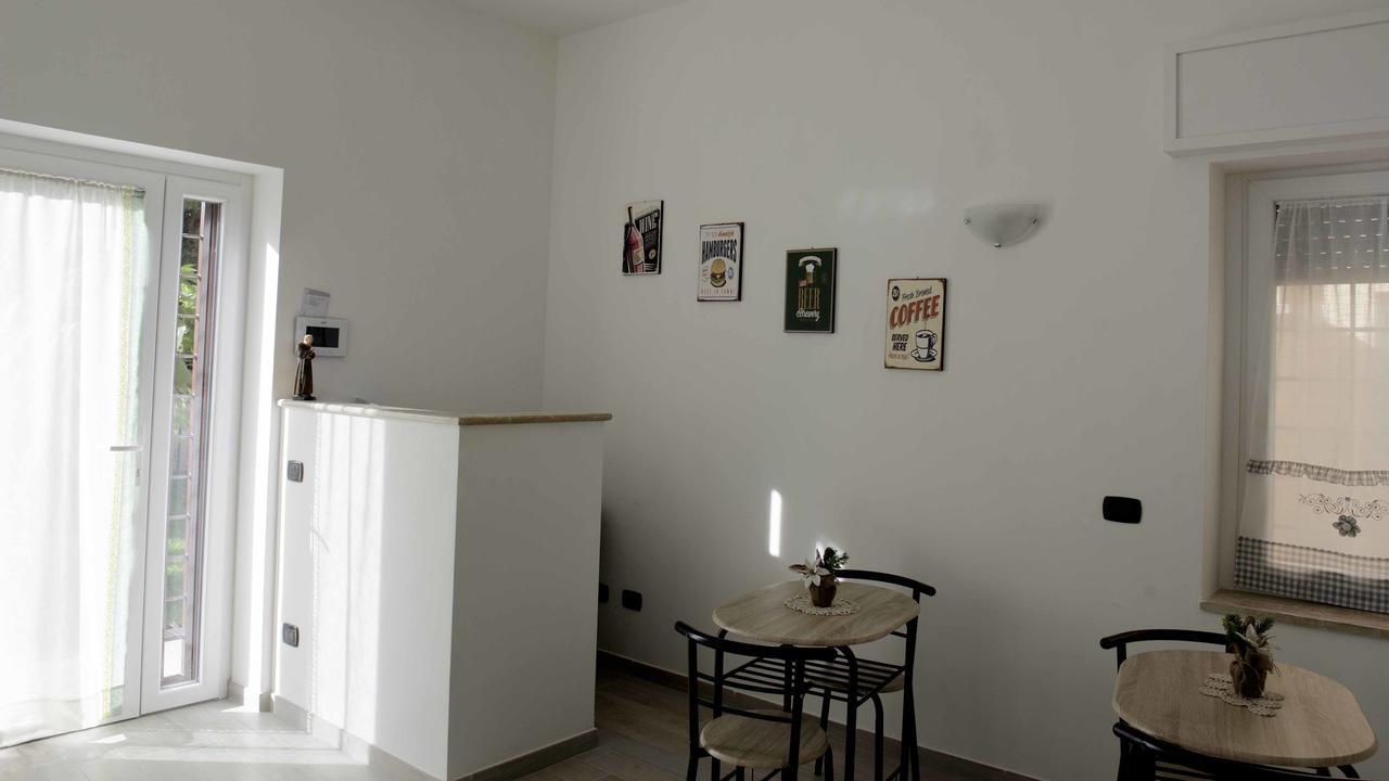 Il Giardino Dell'Eden Bed & Breakfast Acilia Luaran gambar