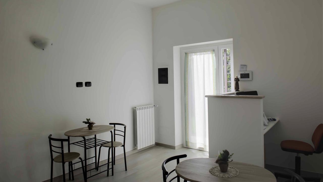 Il Giardino Dell'Eden Bed & Breakfast Acilia Luaran gambar